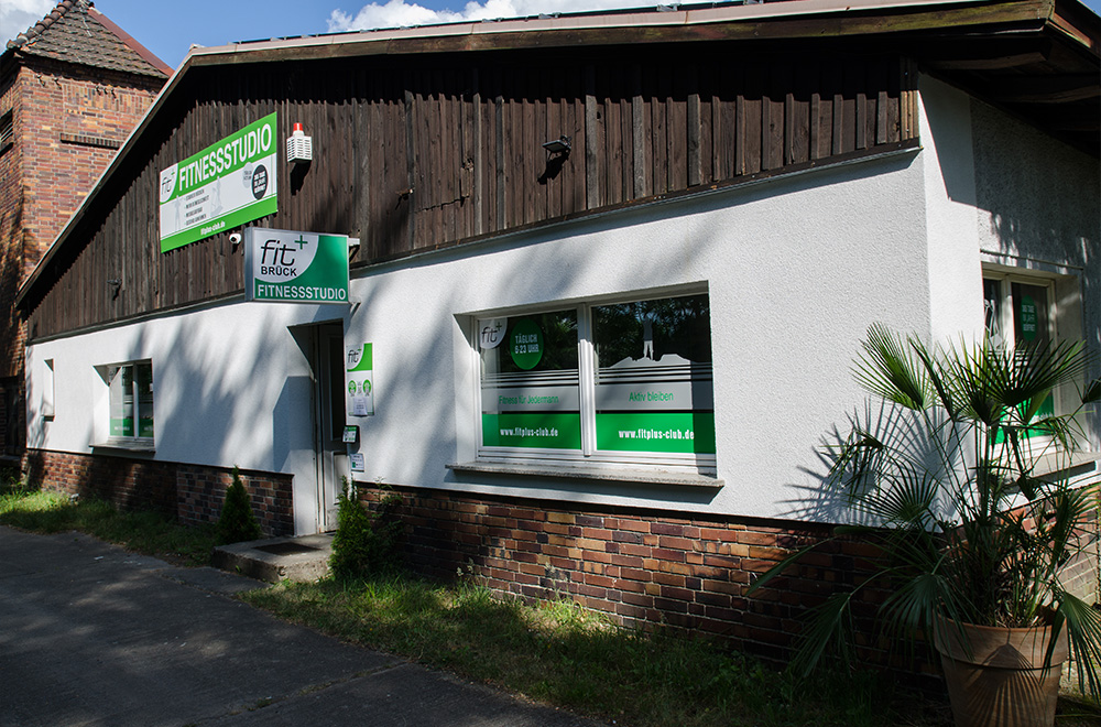 fitplus Brueck Eingang